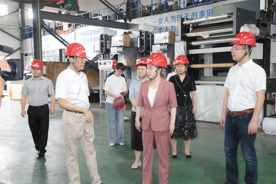 Li Saiwen, Chairman of the District Political Consultative Conference, and his delegation went to Meige Machinery to carry out a 